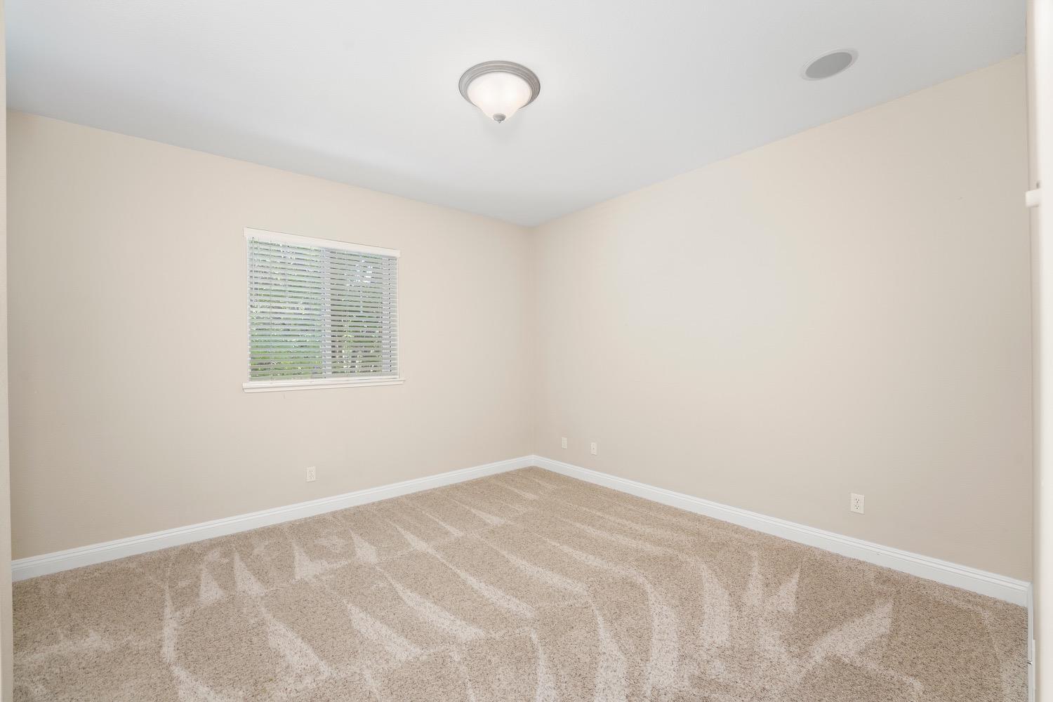 1501 Deer Hollow Way