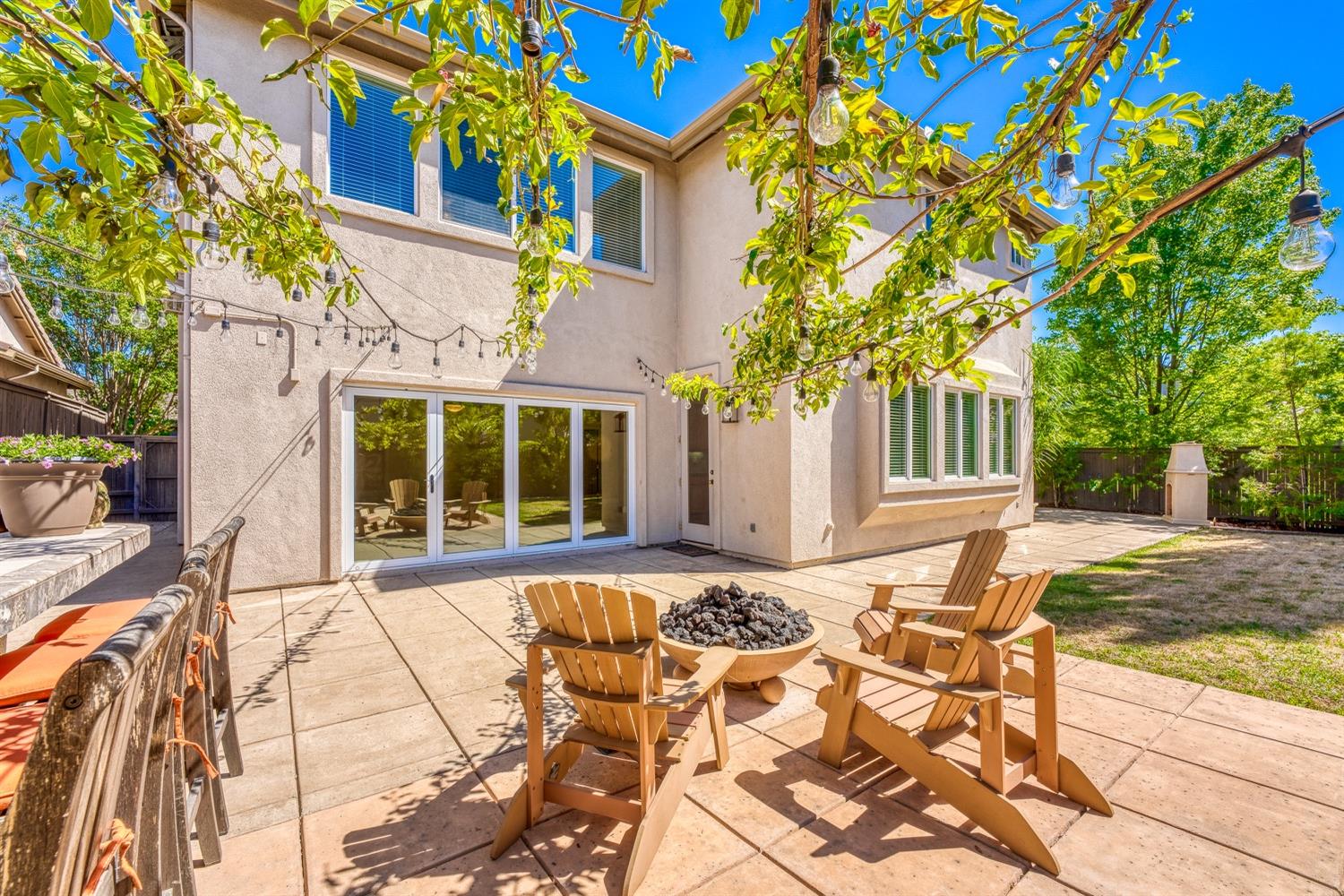 1501 Deer Hollow Way