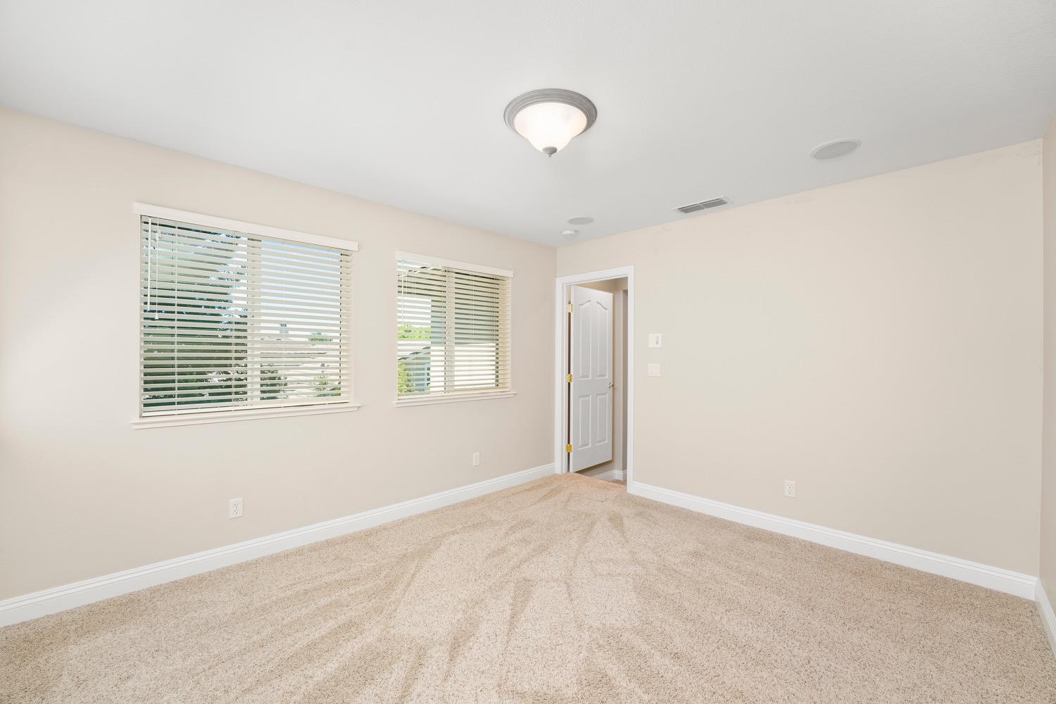 1501 Deer Hollow Way