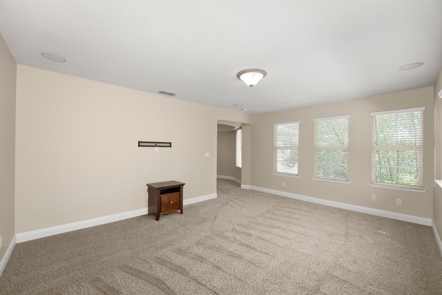 1501 Deer Hollow Way