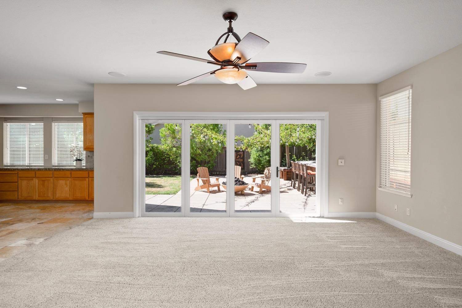 1501 Deer Hollow Way