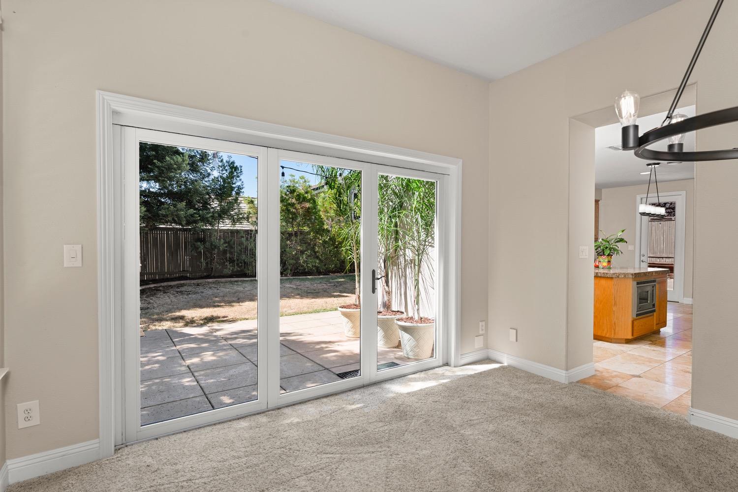 1501 Deer Hollow Way