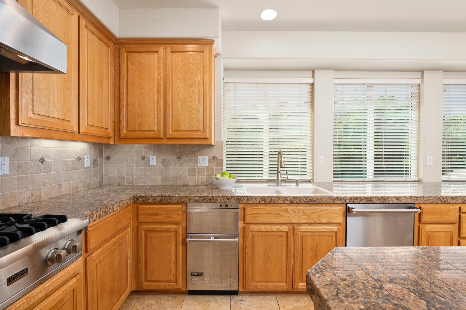 1501 Deer Hollow Way