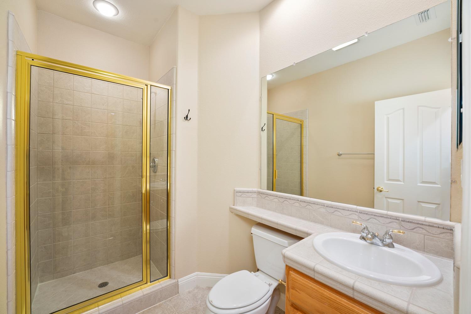 1501 Deer Hollow Way