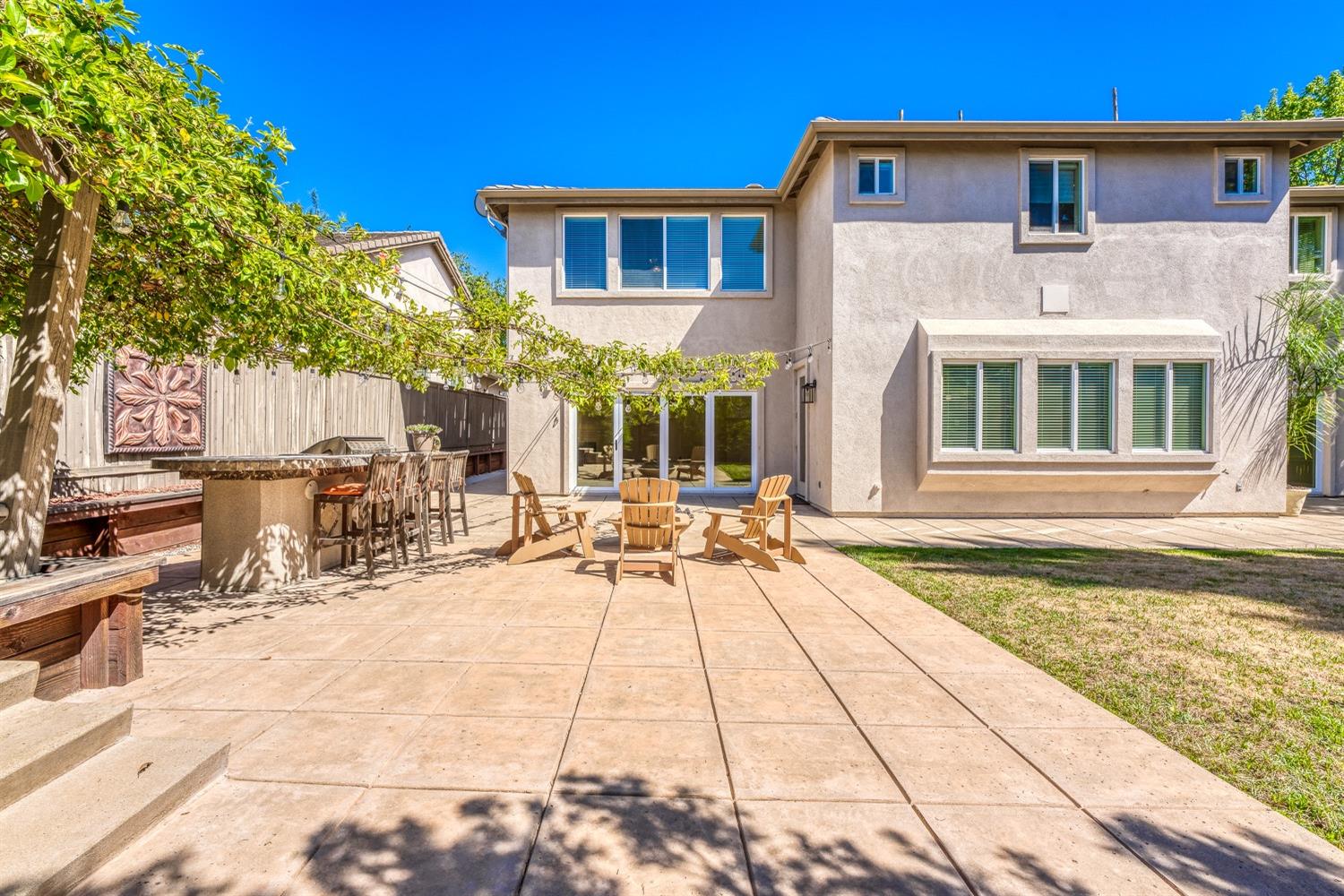 1501 Deer Hollow Way