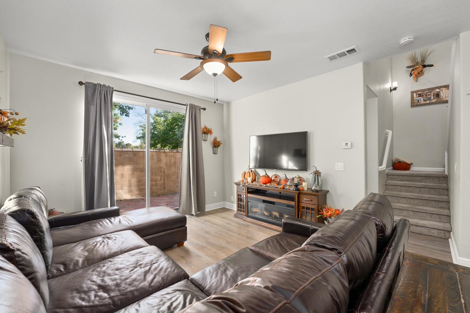 2417 Coffeeberry Road