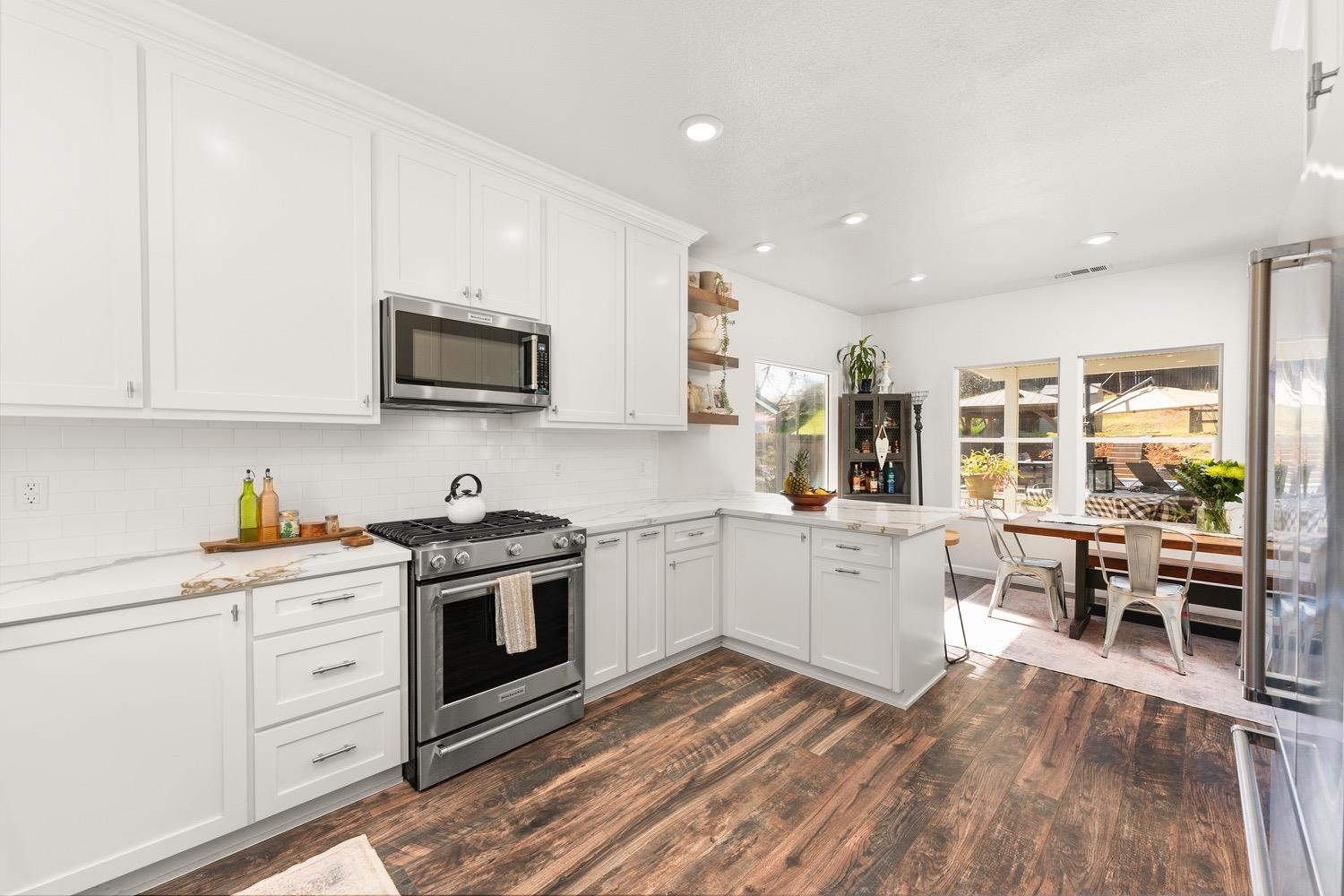 339 Edgebrook