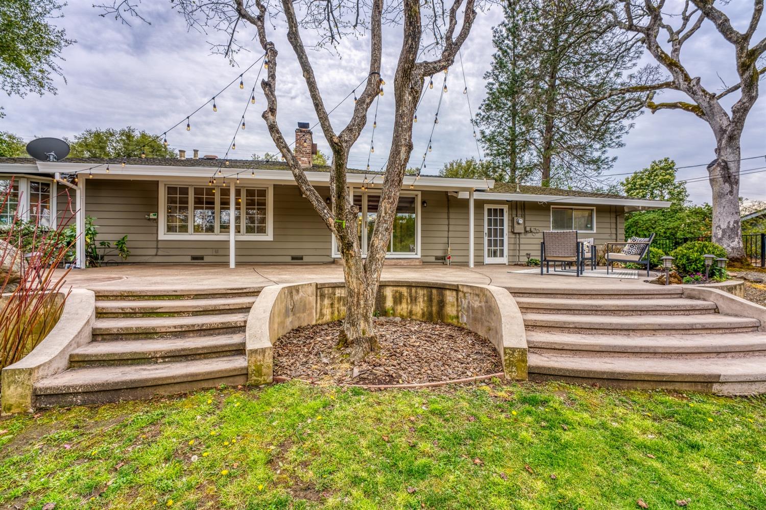 8177 Twin Rocks Road