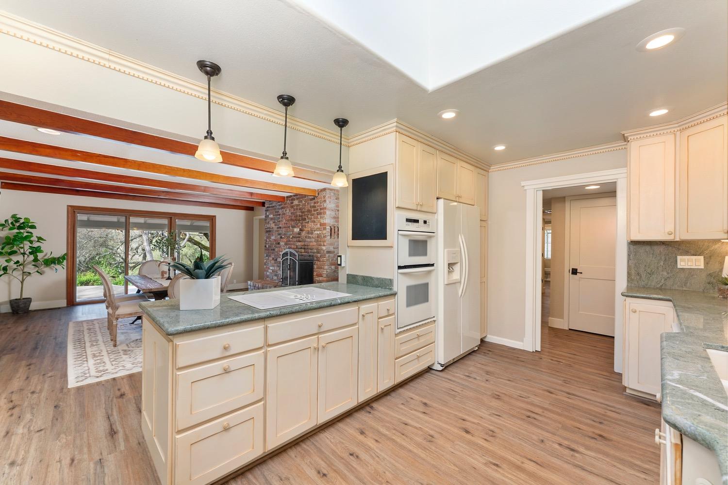 8177 Twin Rocks Road