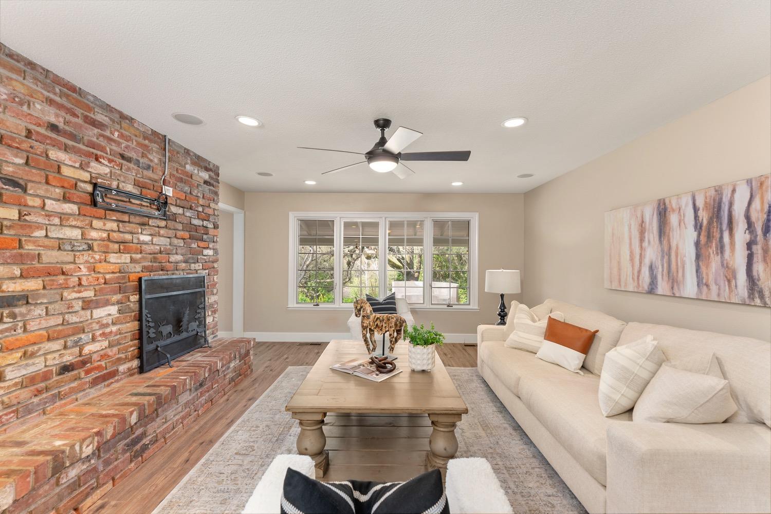 8177 Twin Rocks Road