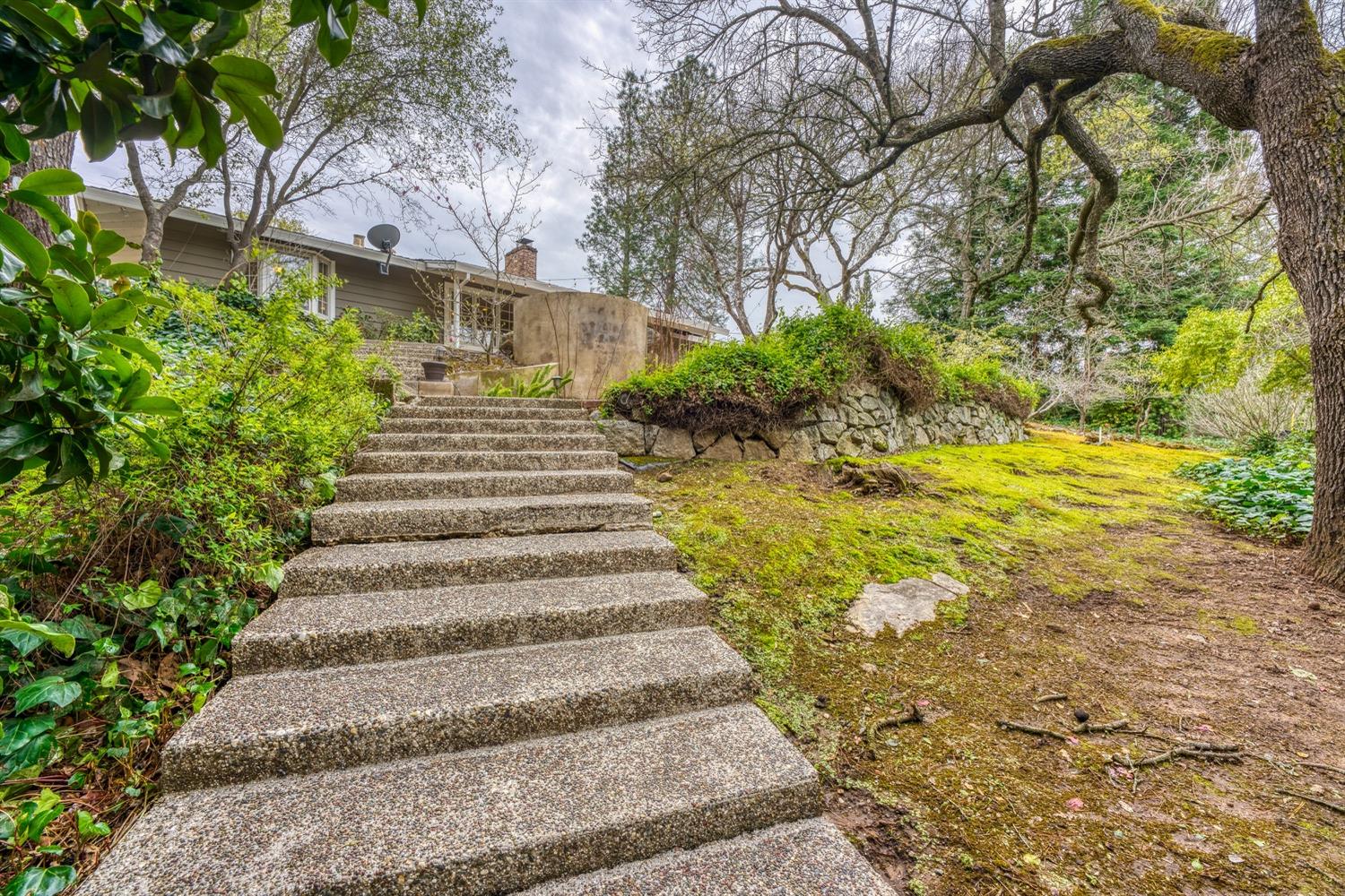 8177 Twin Rocks Road