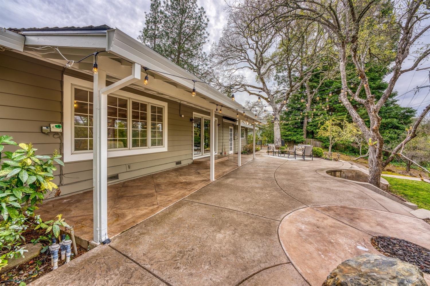 8177 Twin Rocks Road