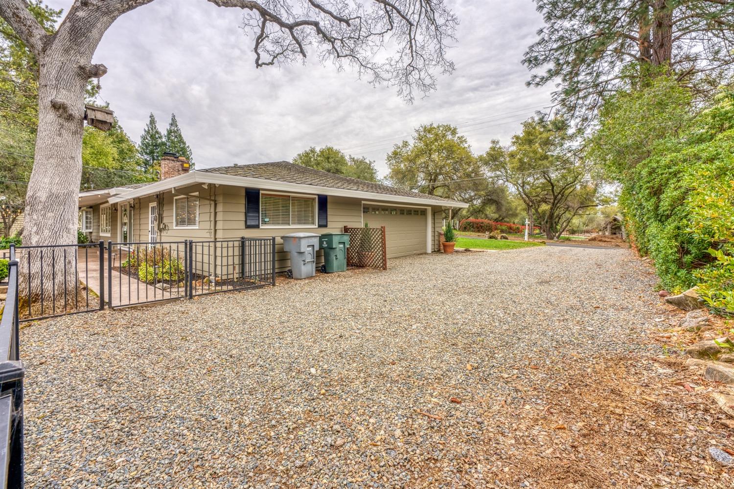 8177 Twin Rocks Road