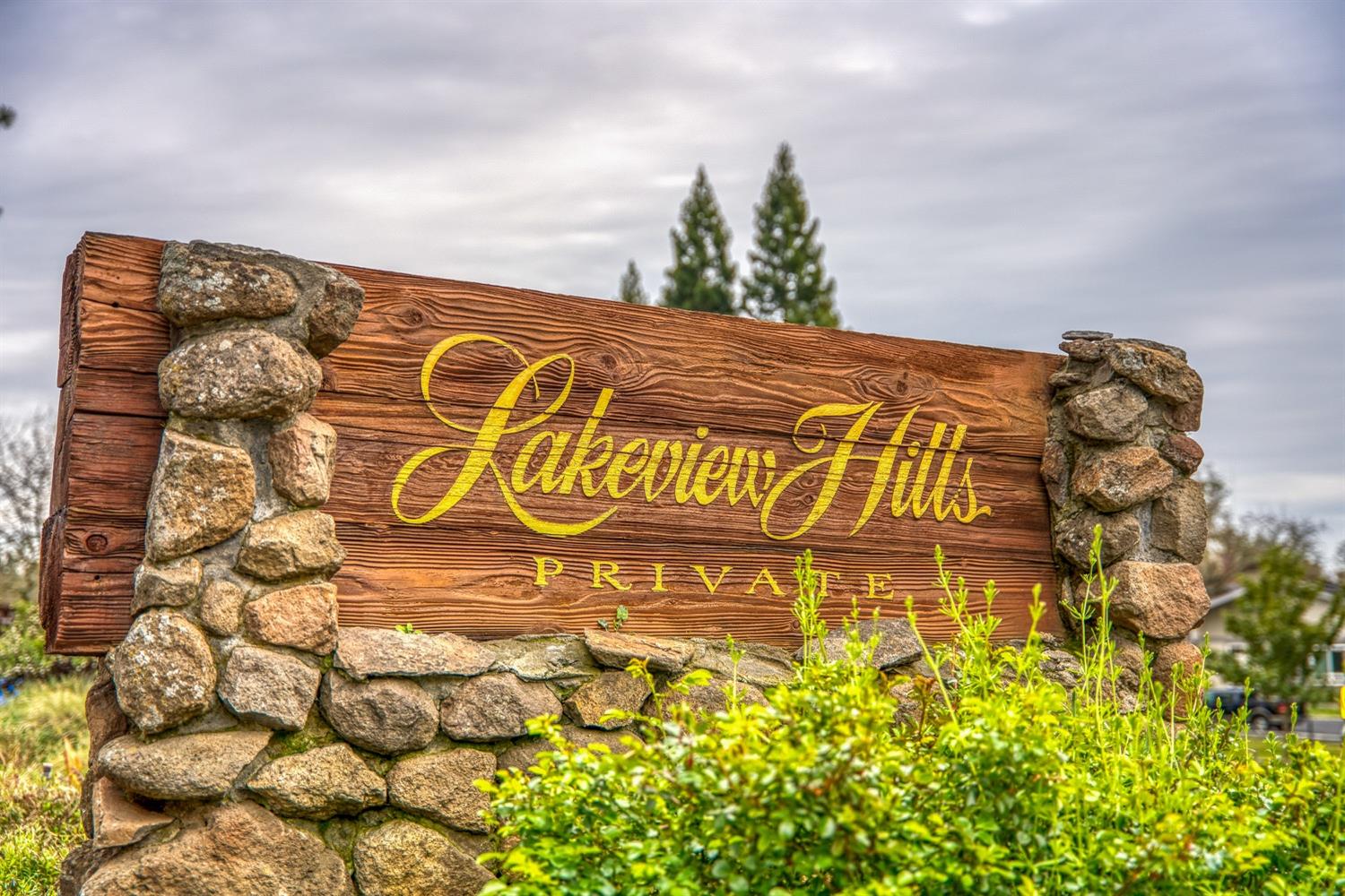 8177 Twin Rocks Road