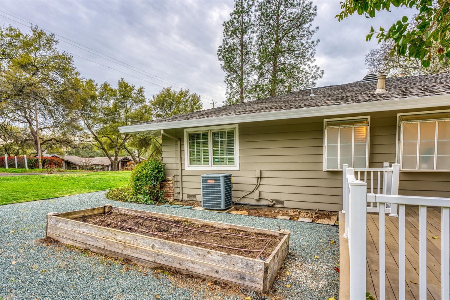 8177 Twin Rocks Road