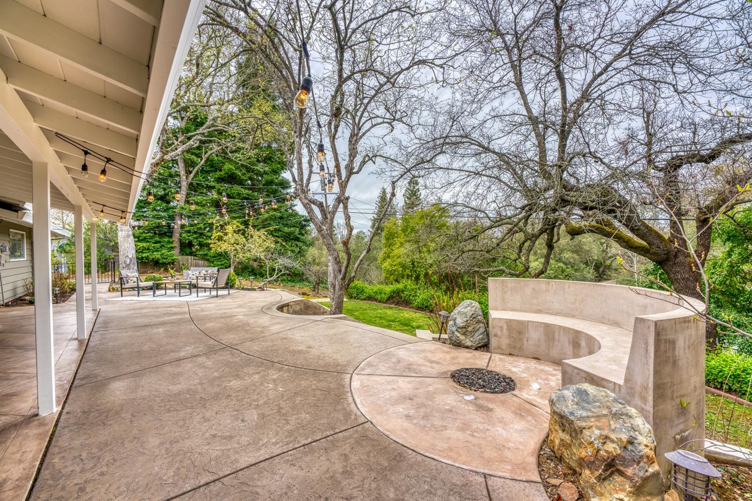 8177 Twin Rocks Road