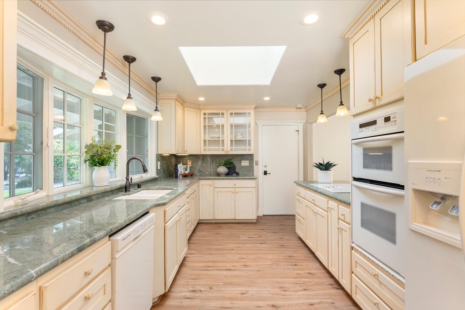 8177 Twin Rocks Road