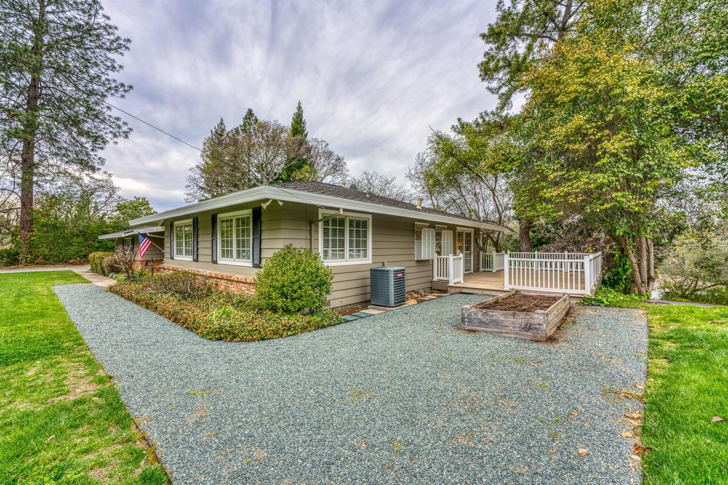 8177 Twin Rocks Road