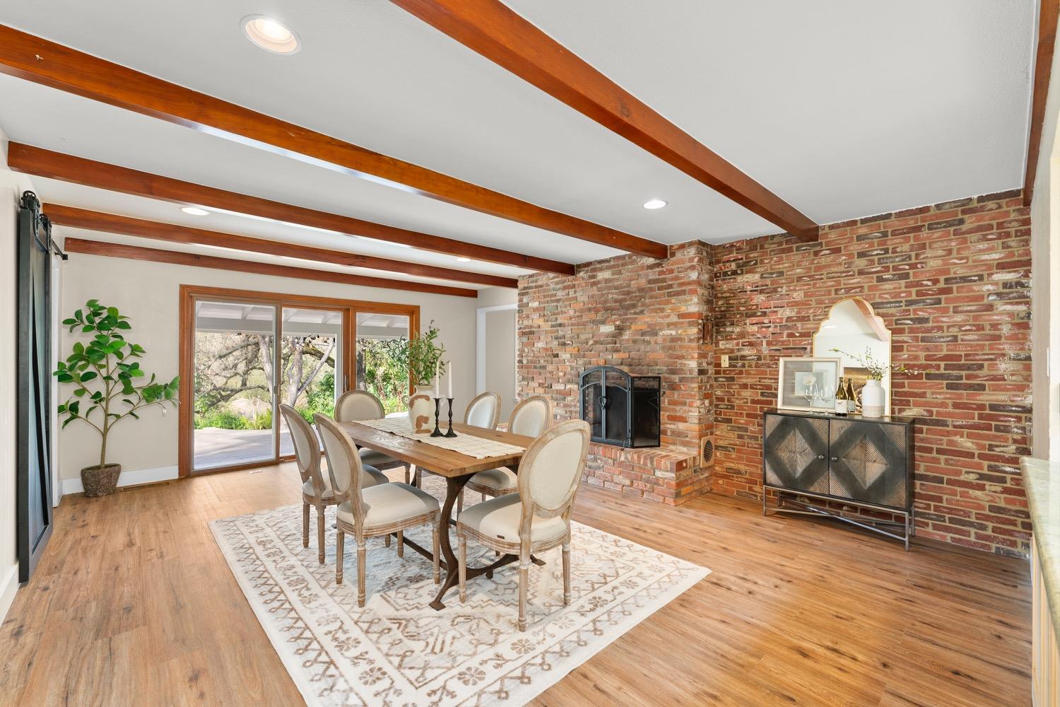 8177 Twin Rocks Road