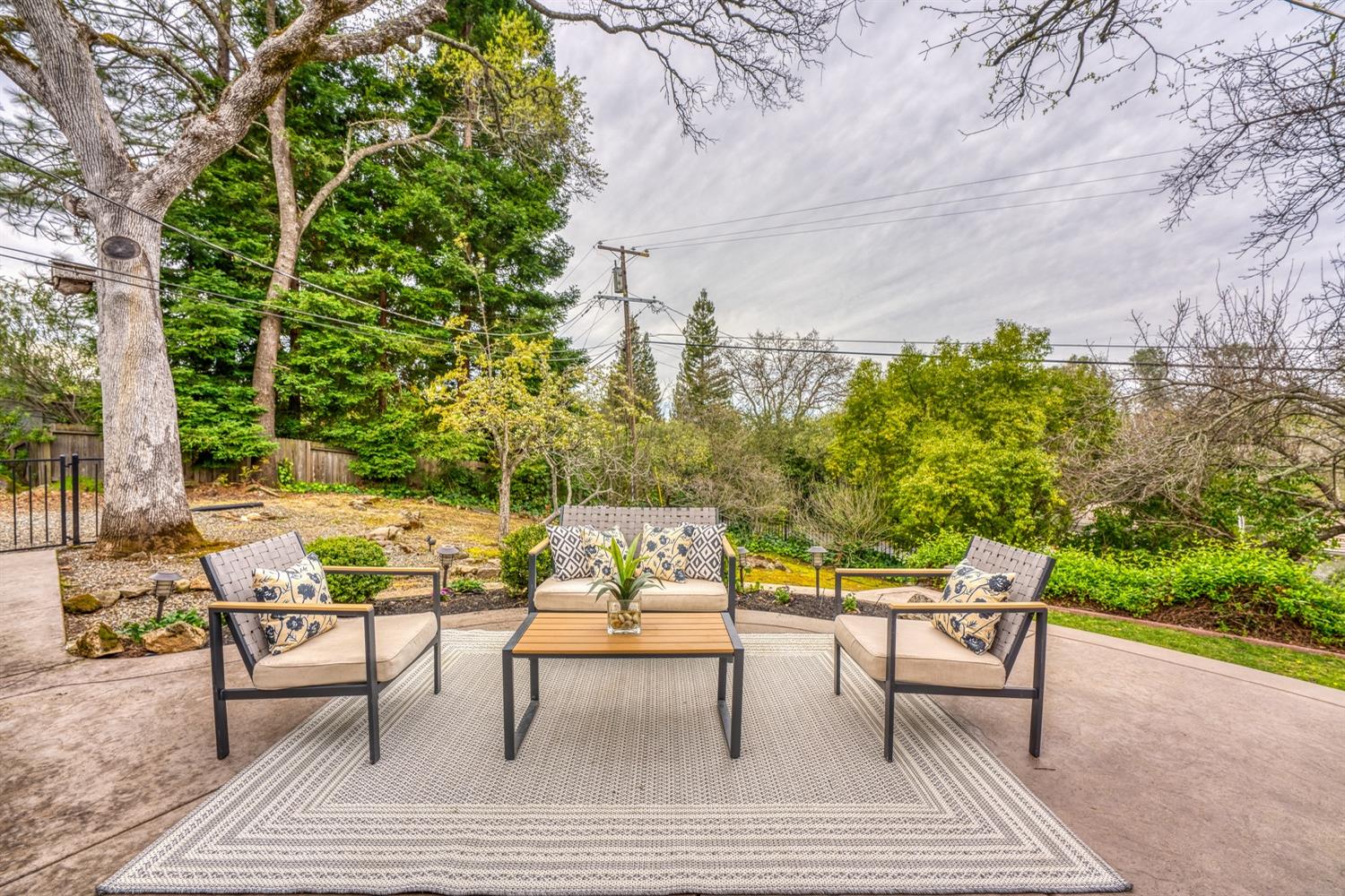 8177 Twin Rocks Road