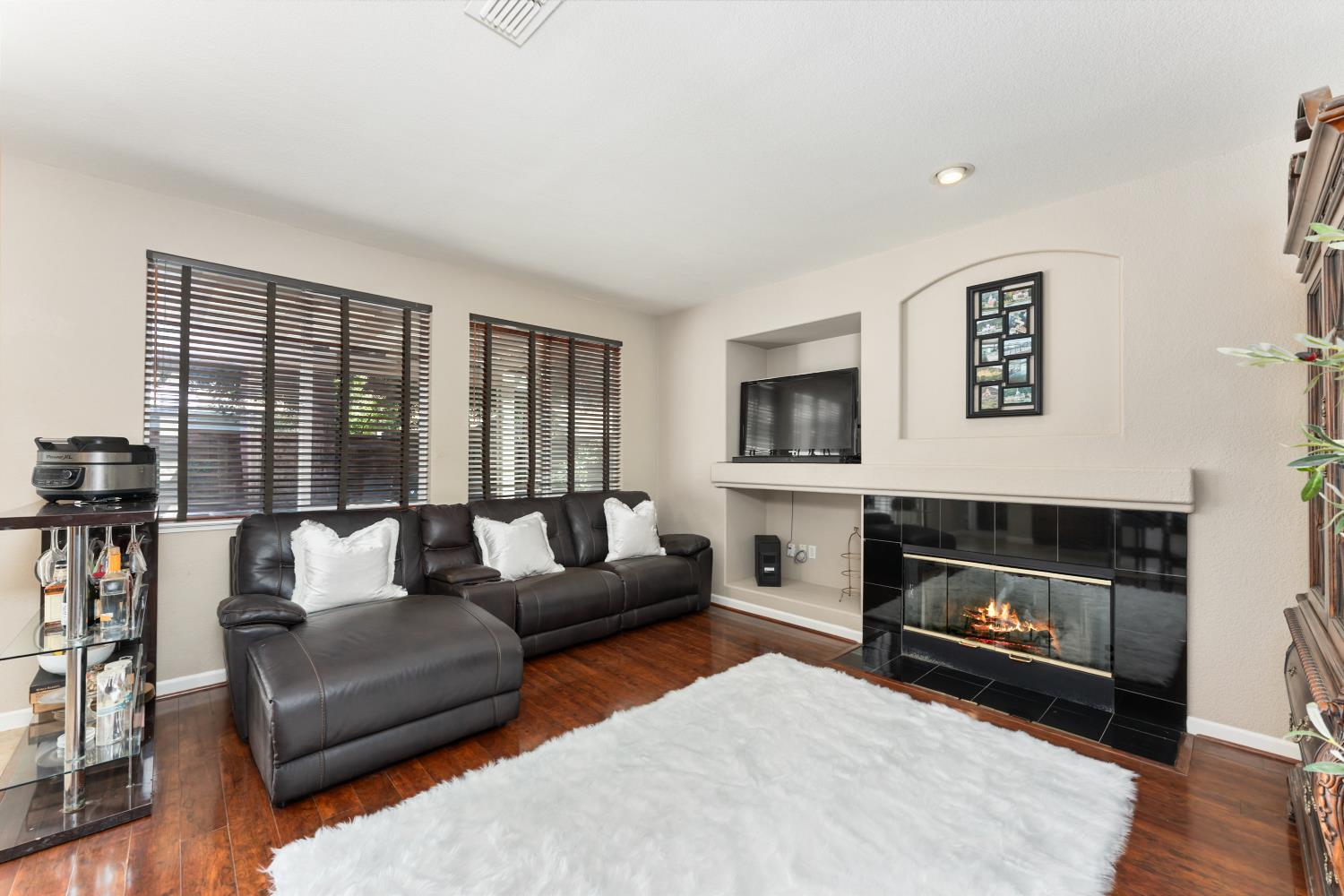 9583 Baypoint Way