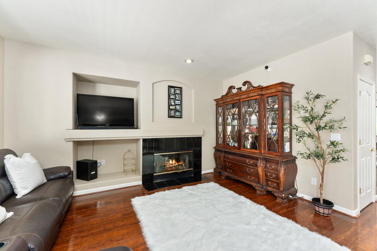 9583 Baypoint Way