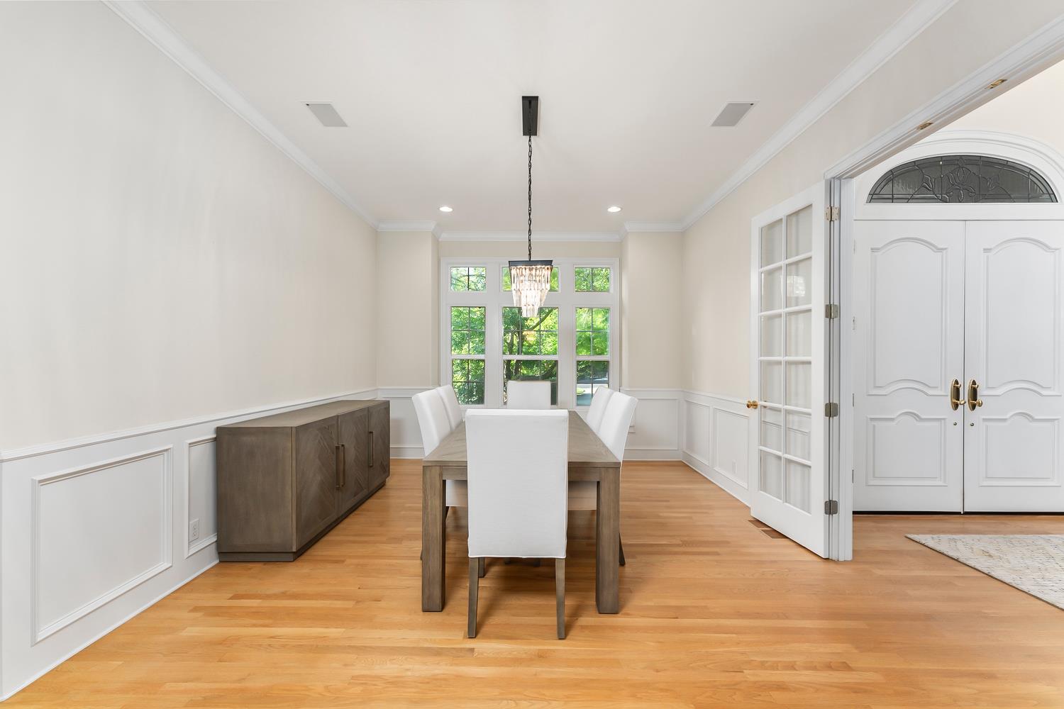 5150 Westbury Circle