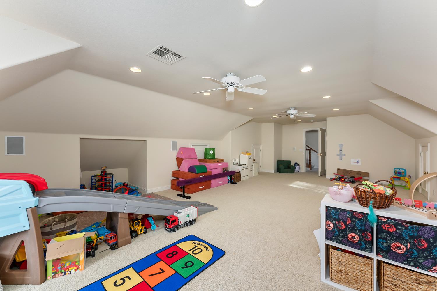 5150 Westbury Circle