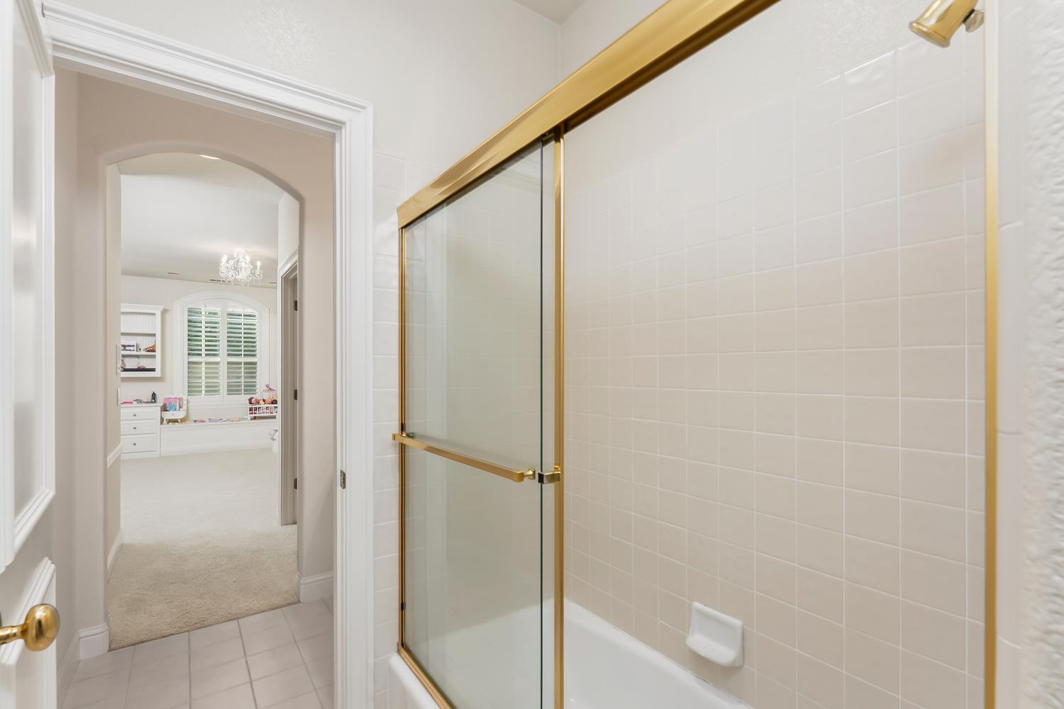 5150 Westbury Circle