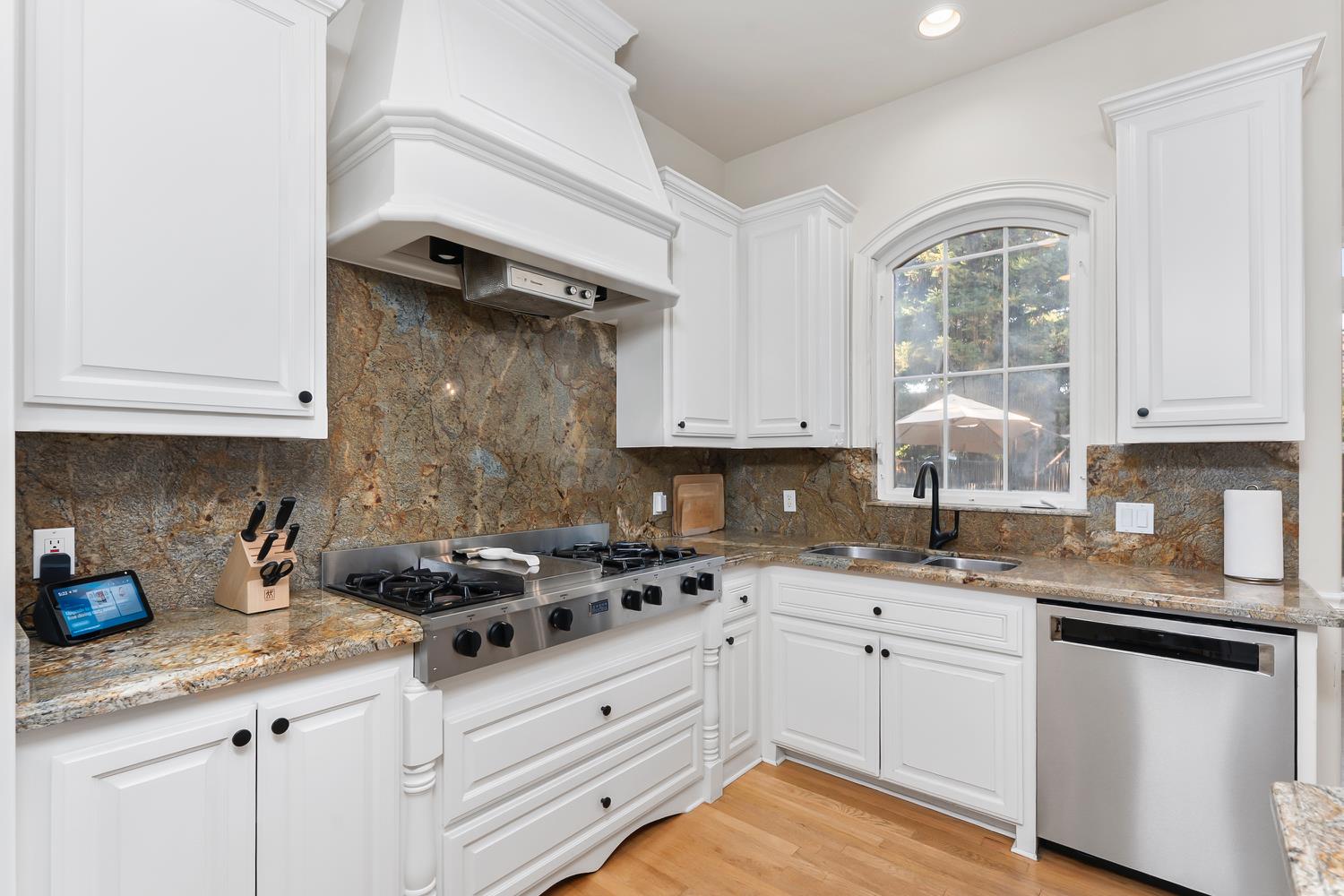 5150 Westbury Circle