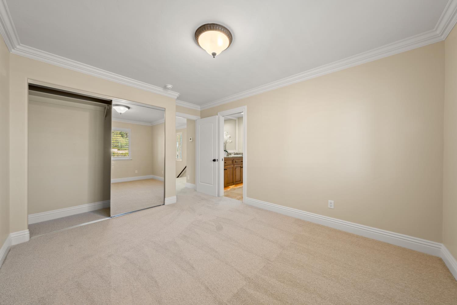 600 Landrise Court
