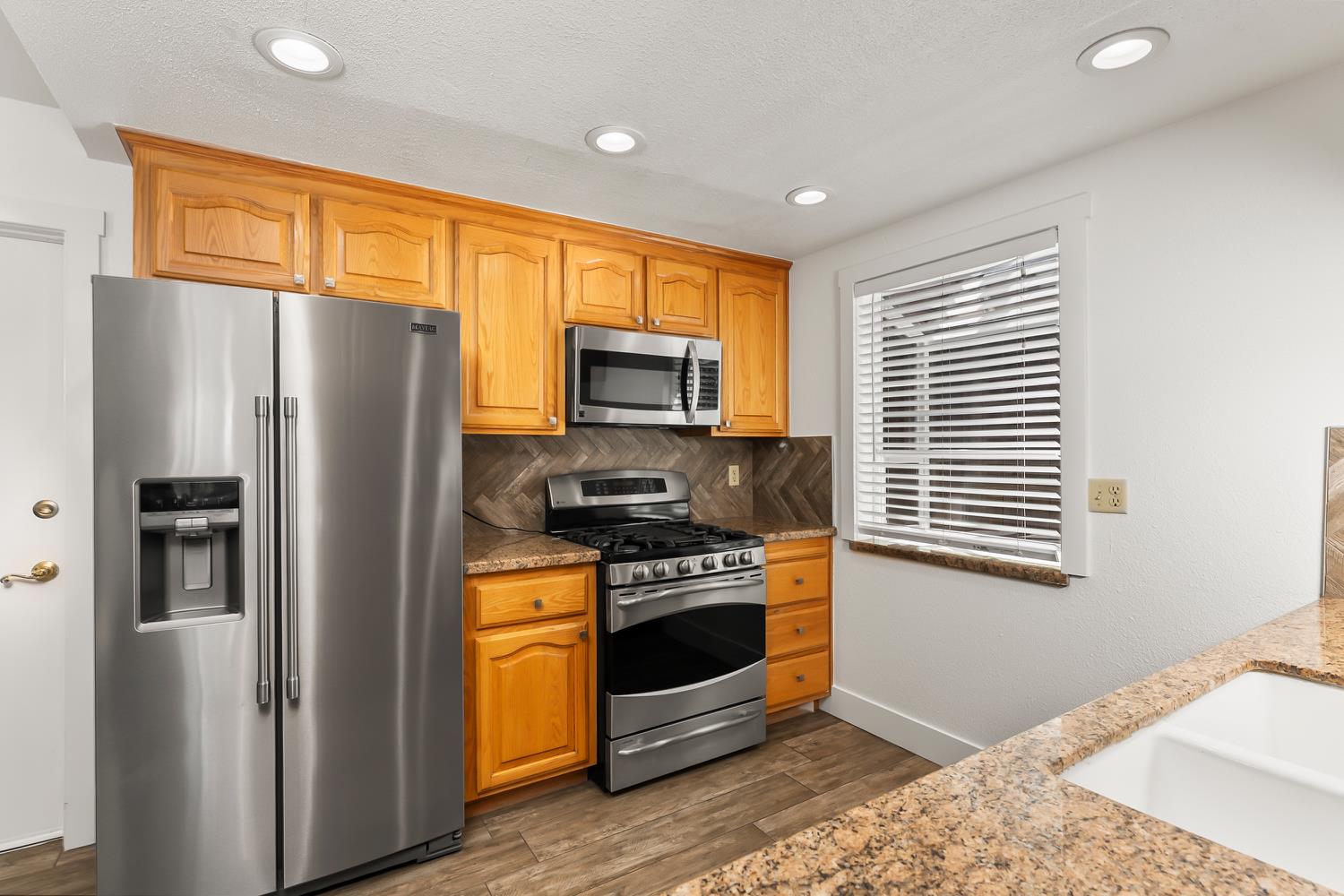 1520 Crestmont Oak Drive