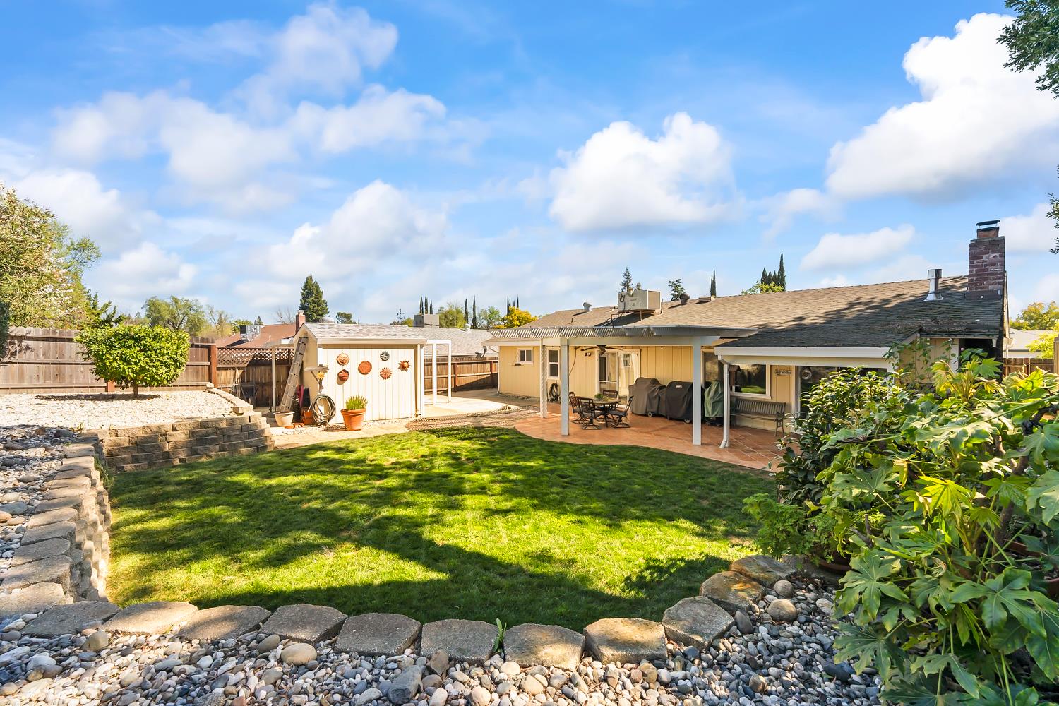 1520 Crestmont Oak Drive