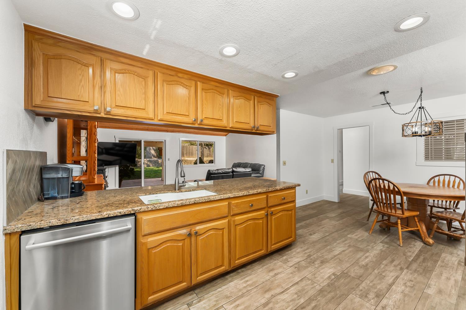 1520 Crestmont Oak Drive