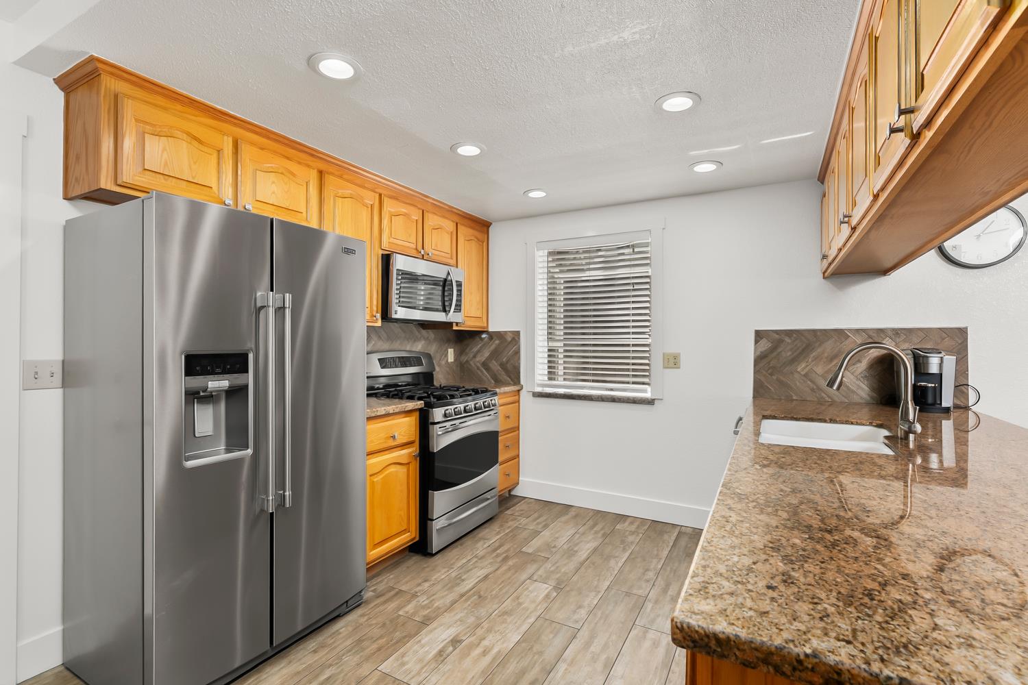 1520 Crestmont Oak Drive