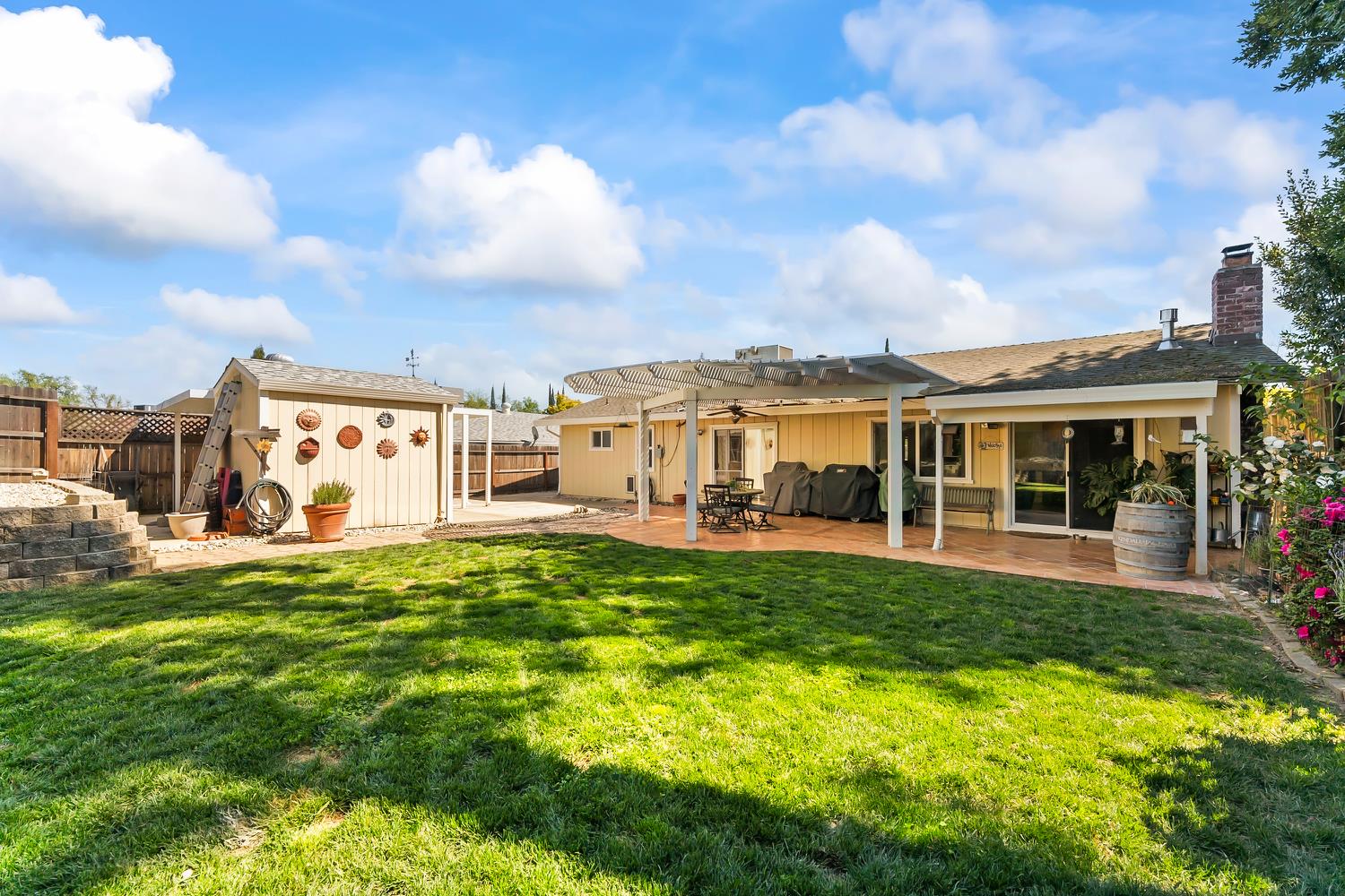 1520 Crestmont Oak Drive