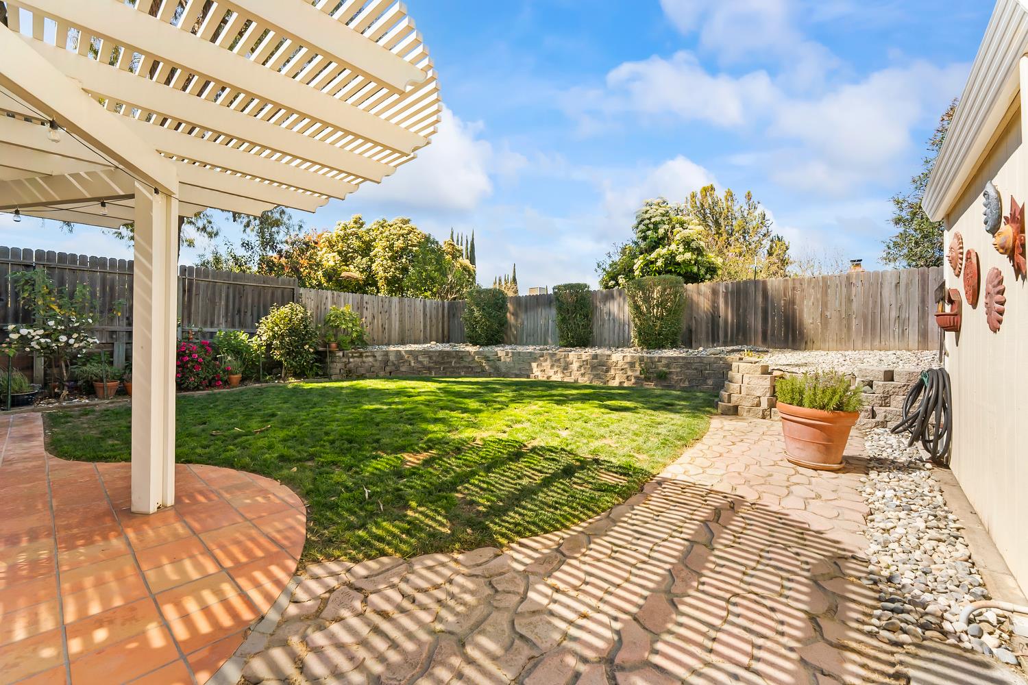 1520 Crestmont Oak Drive