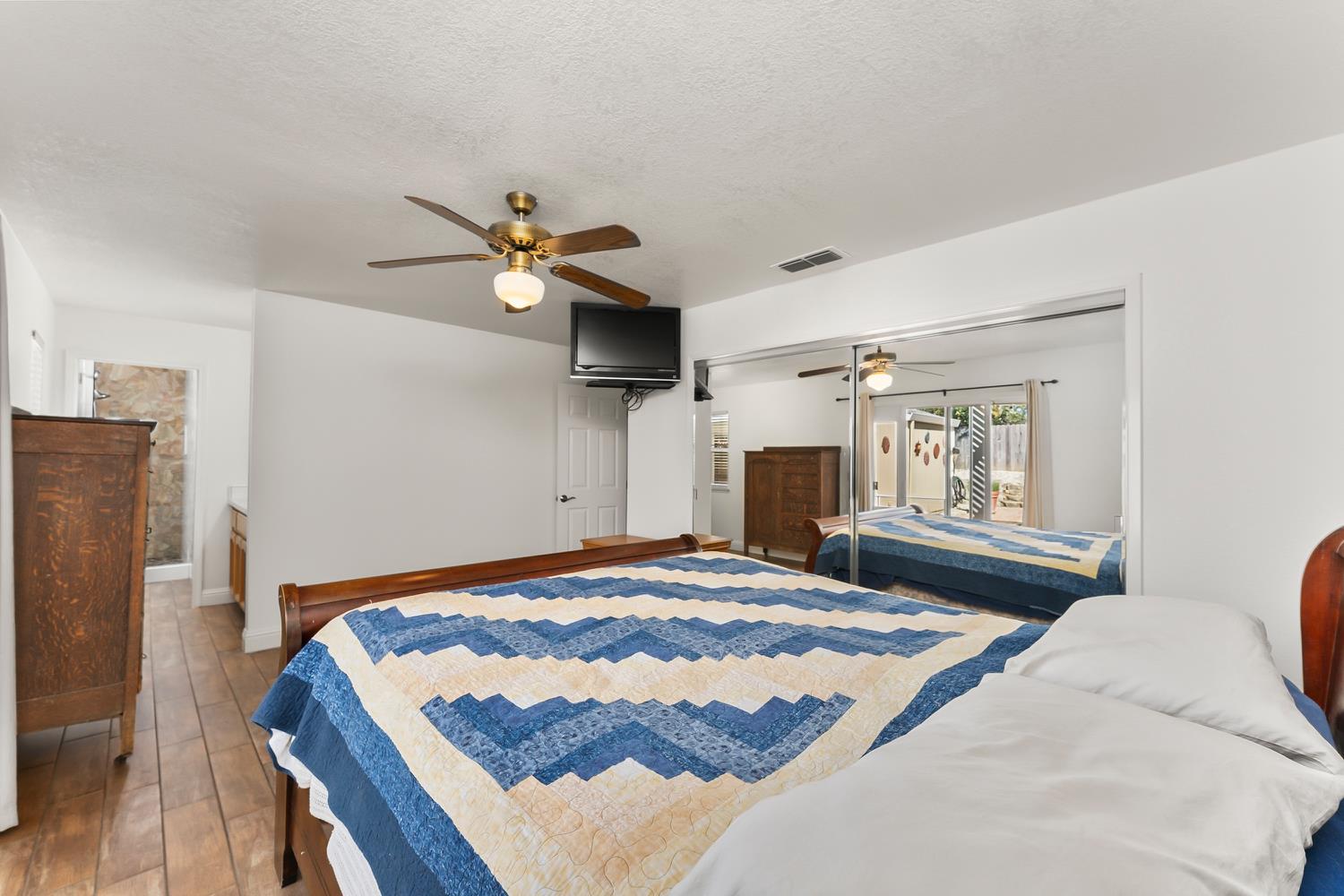 1520 Crestmont Oak Drive