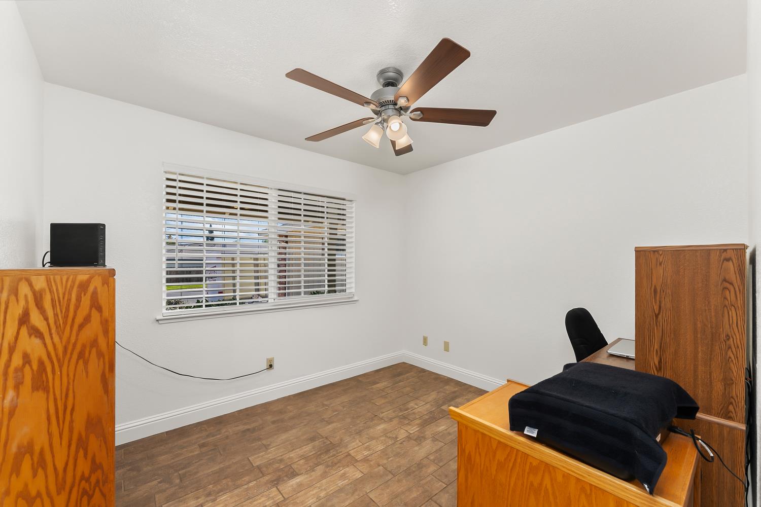 1520 Crestmont Oak Drive