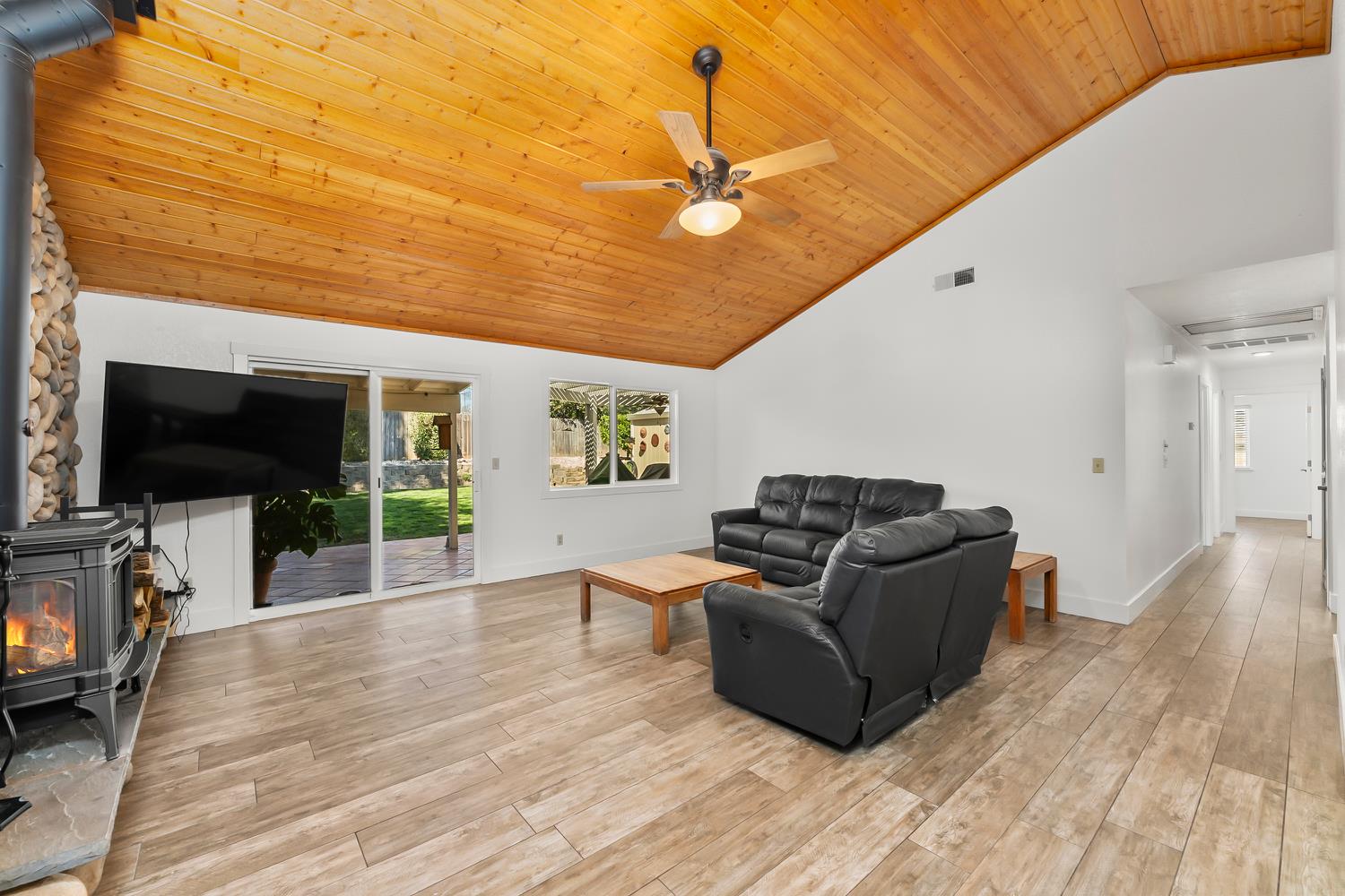 1520 Crestmont Oak Drive