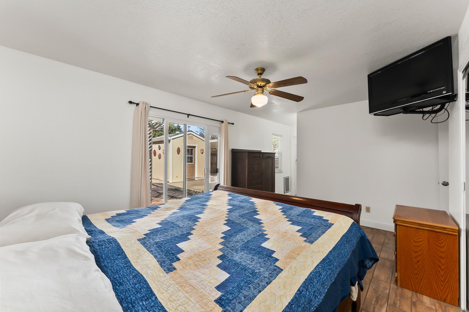 1520 Crestmont Oak Drive