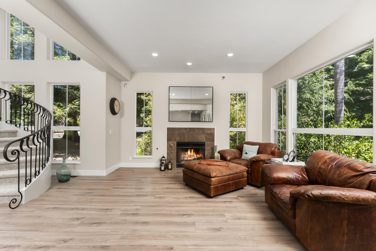5142 westbury Circle