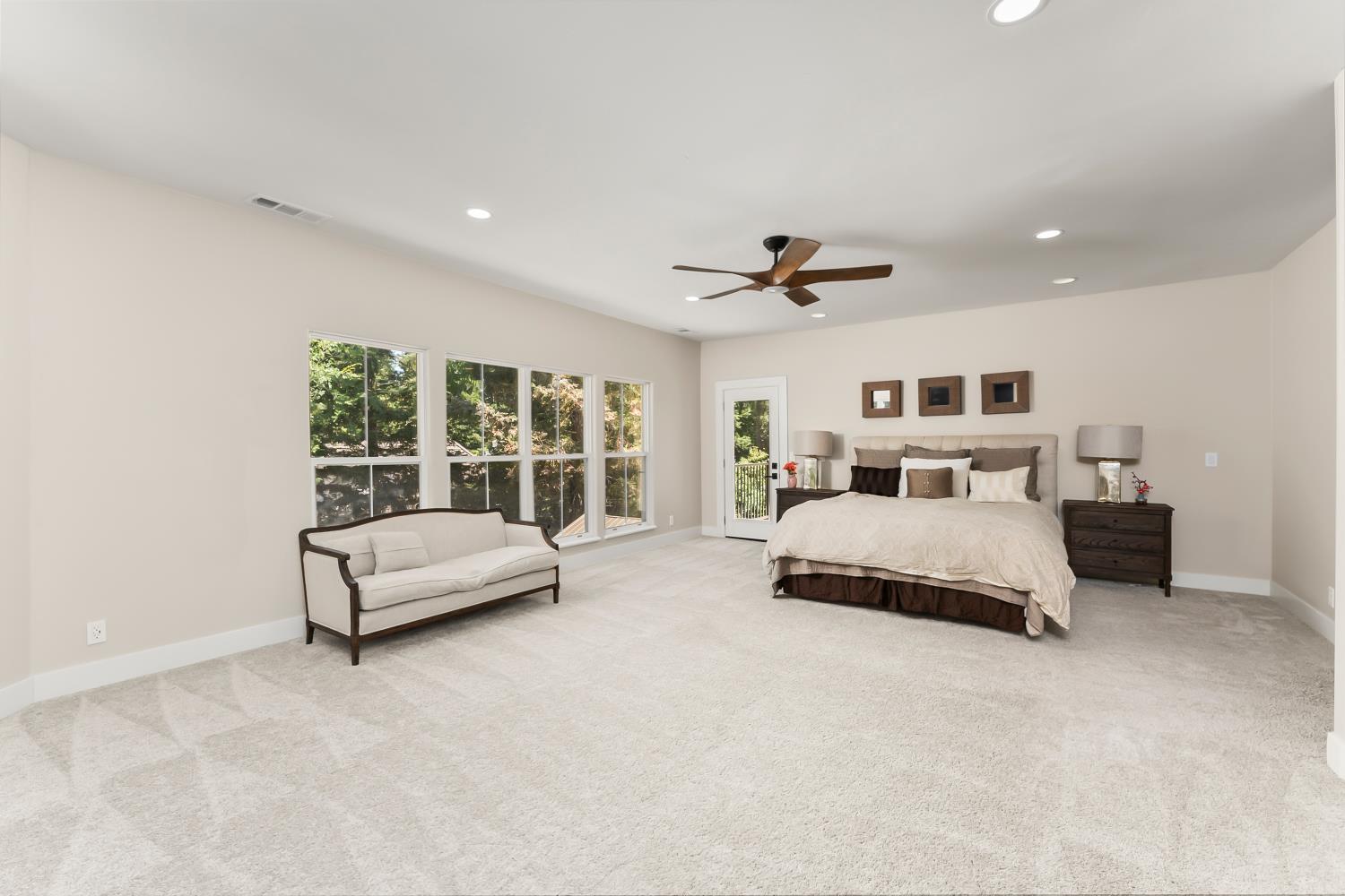 5142 westbury Circle