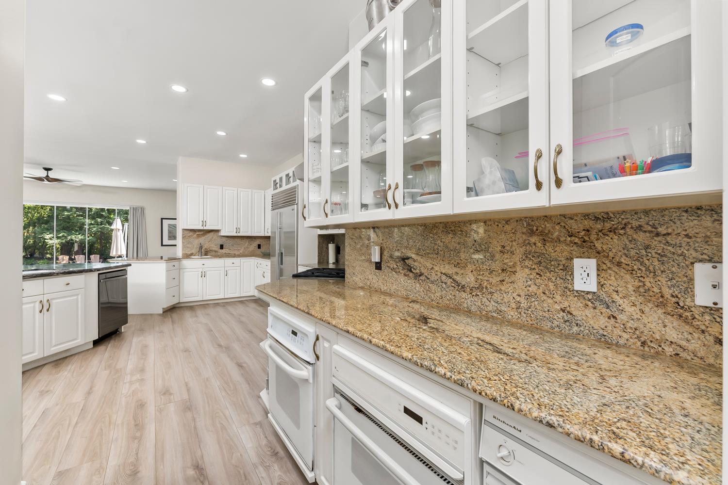5142 westbury Circle