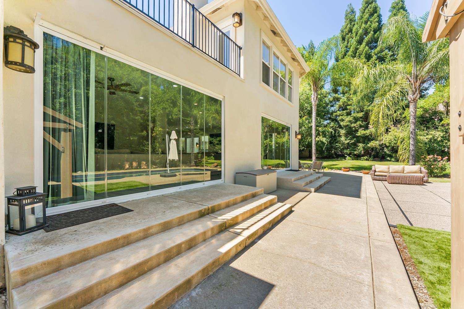 5142 westbury Circle