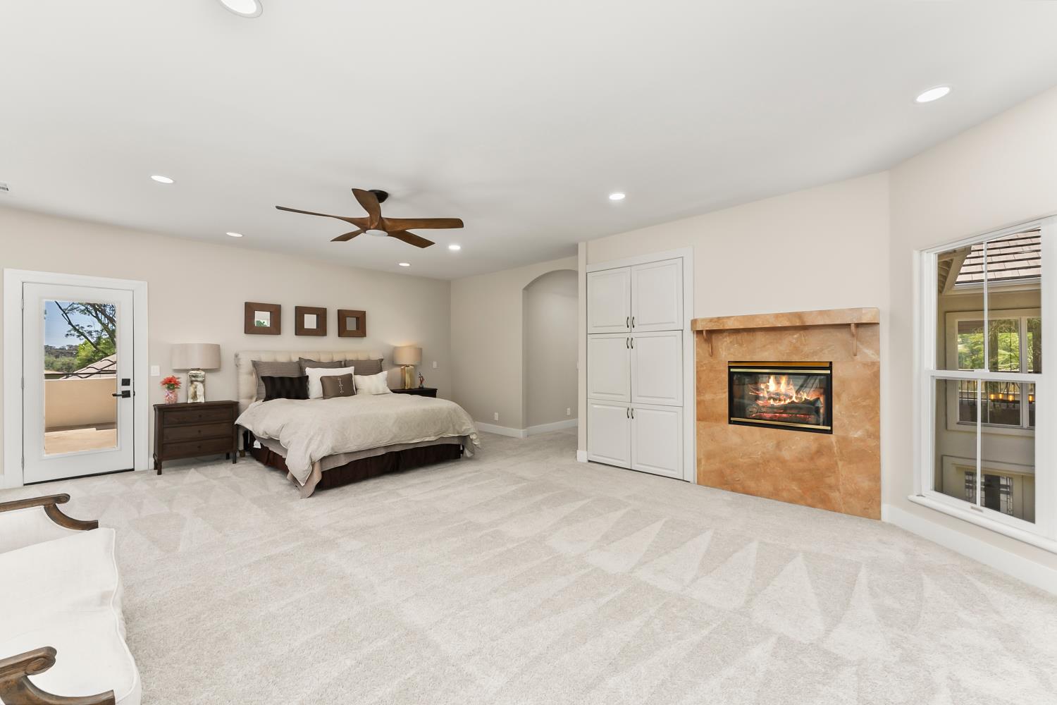 5142 westbury Circle