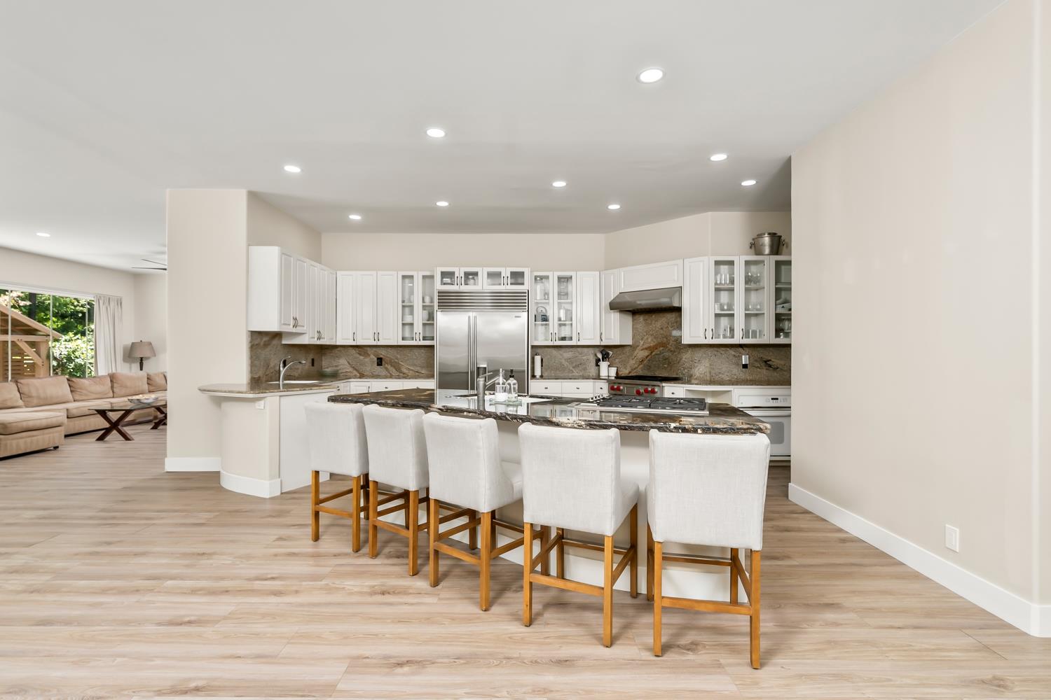 5142 westbury Circle