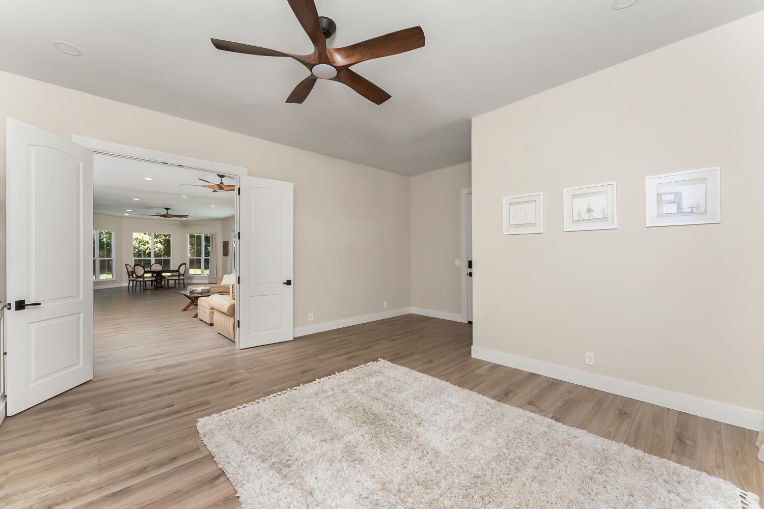 5142 westbury Circle