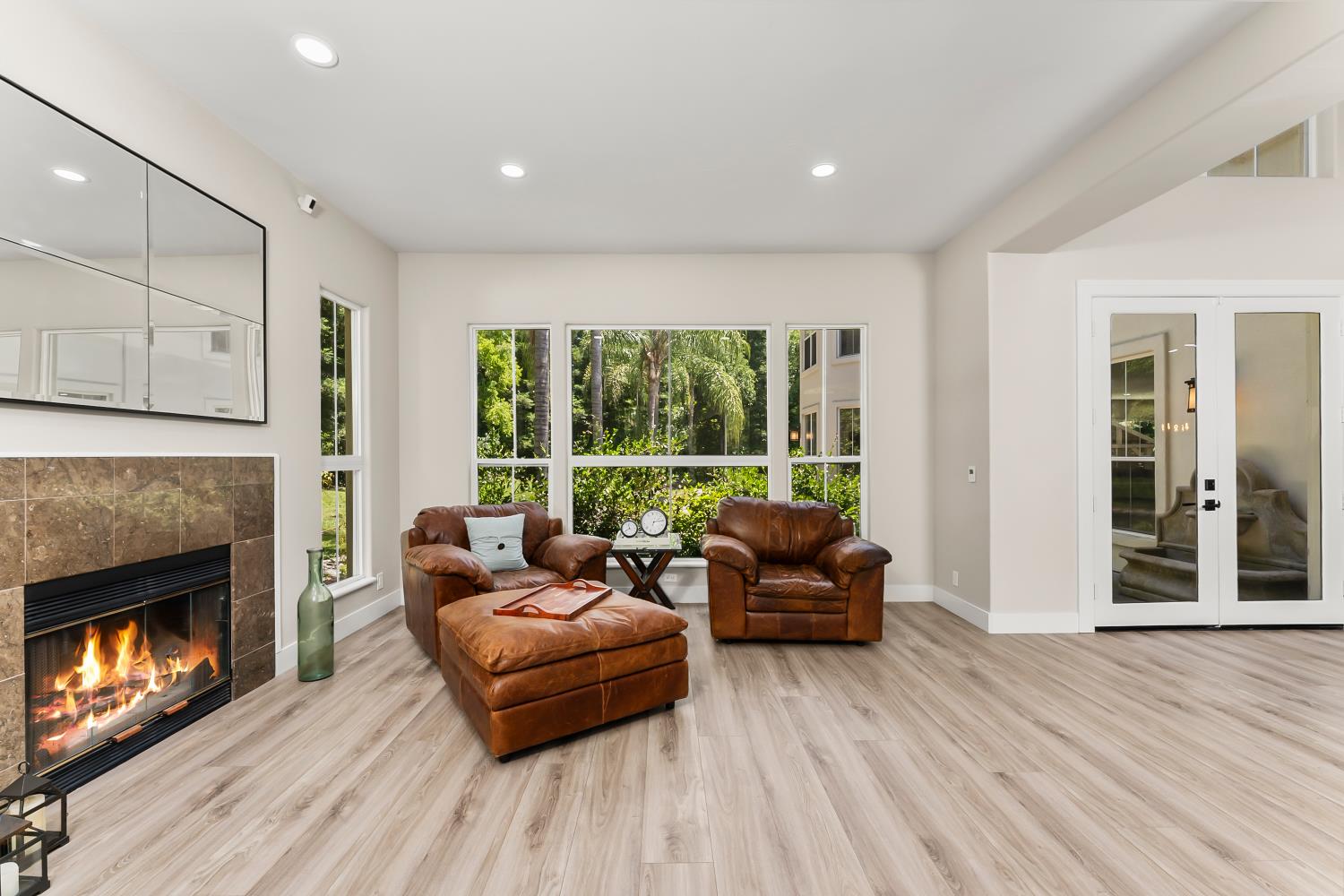 5142 westbury Circle
