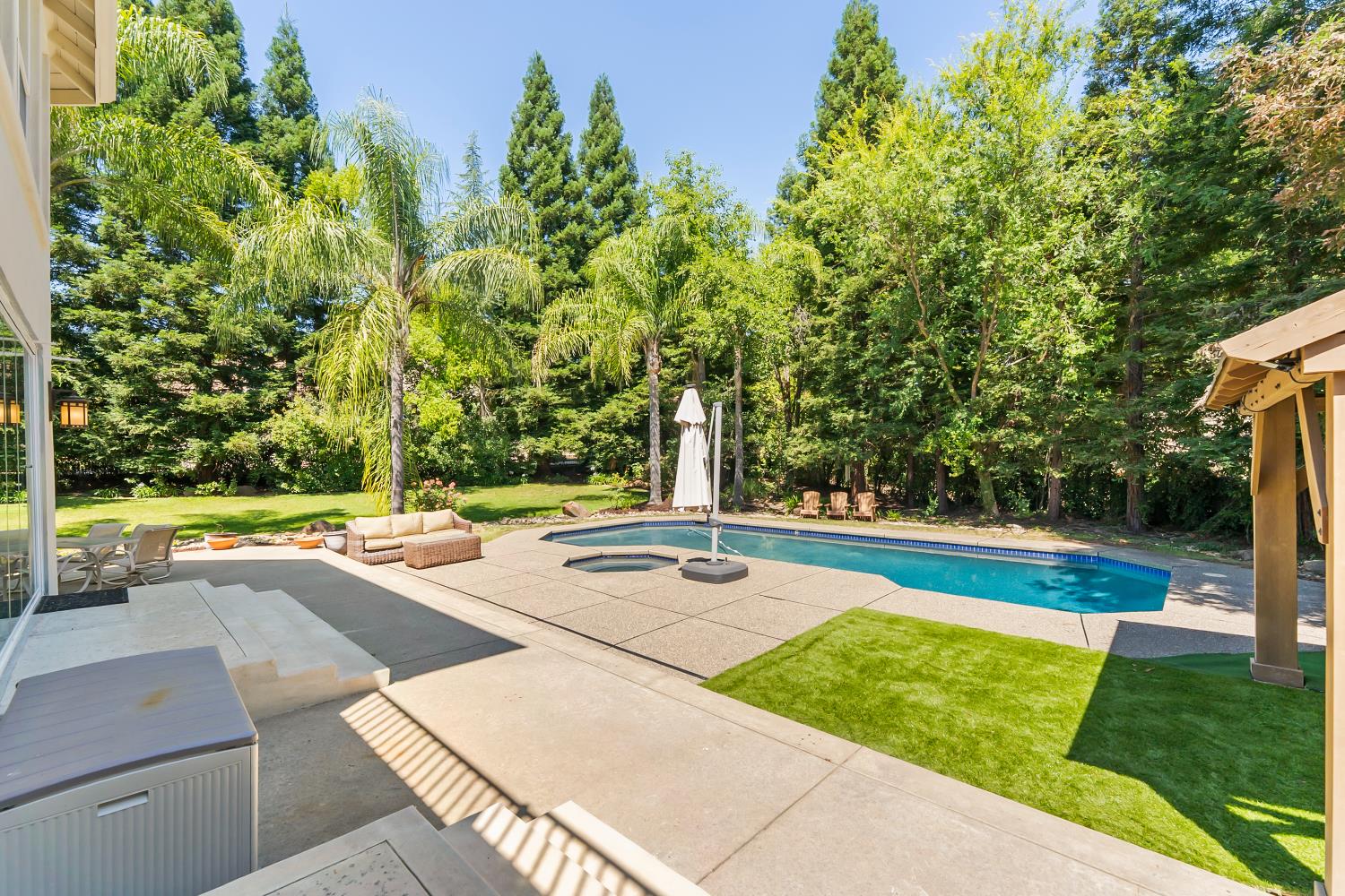 5142 westbury Circle